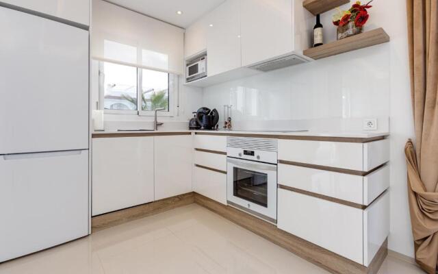 Fortuna 37 - Luxury Apartment with AC and Pool