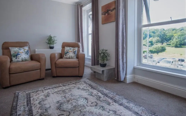 Langland Road - 2 Bedroom Town House
