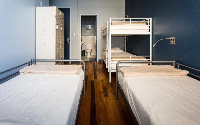 Q4 Hotel