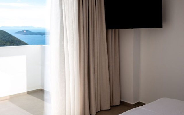 Ninemia luxury residence