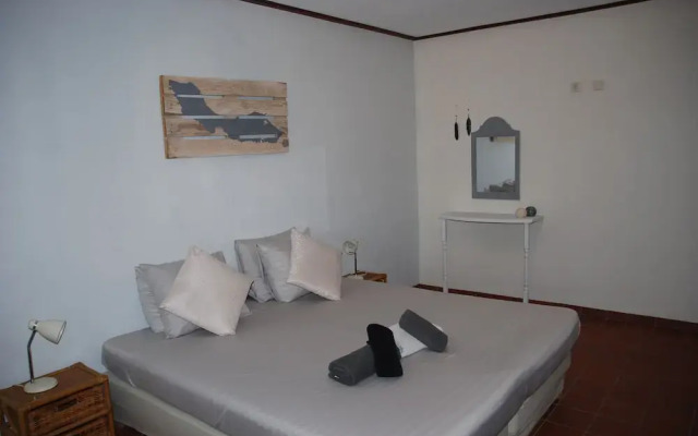 Mirador Apartments