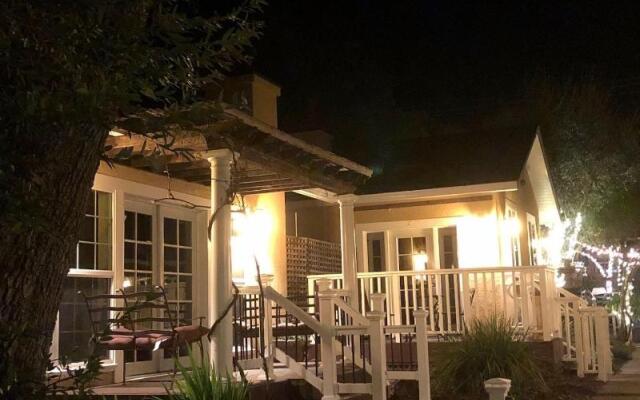 Glen Ellen Inn