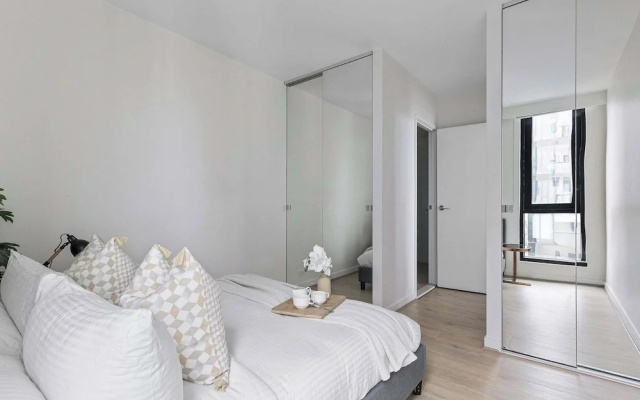 A Cozy 2BR Apt With Panoramic Views, Free Parking – Guest Rooms – Melbourne