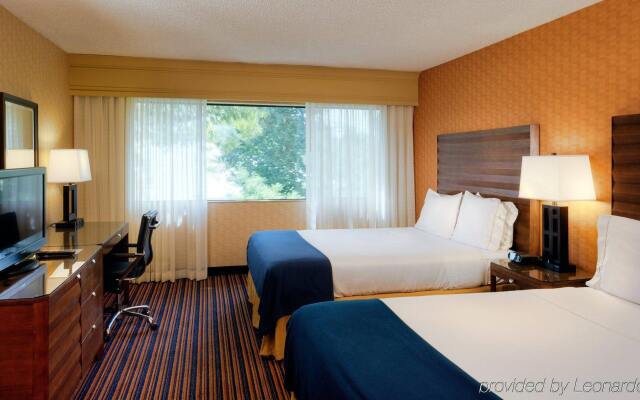 Holiday Inn Express Sacramento Convention Center