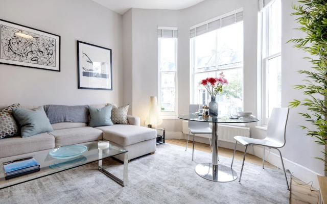 Contemporary Clapham Home Near Wandsworth Common