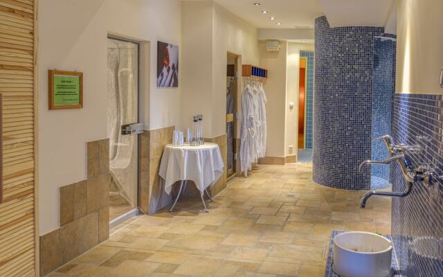 HOTEL alter Landsitz