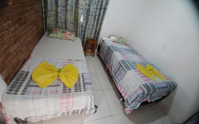 Lar Doce Lar Hostel & Pousada