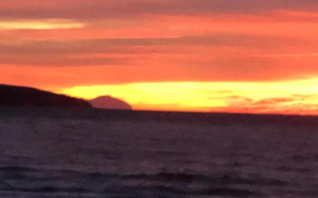 No 7 Ayr Beach - Coorie Doon