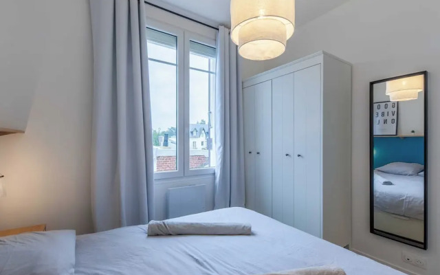 Apartment 4 People w/ Balcony 500m From the Beach