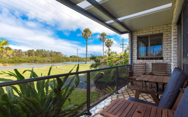 Waterfront at Point Road