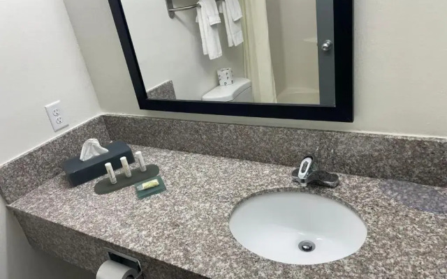 Ramada Waupaca