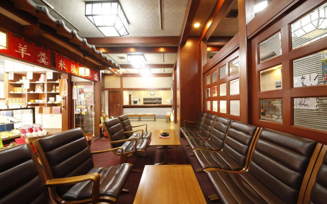 Ryokan Wakamatsu Honten – Lobby – Narita