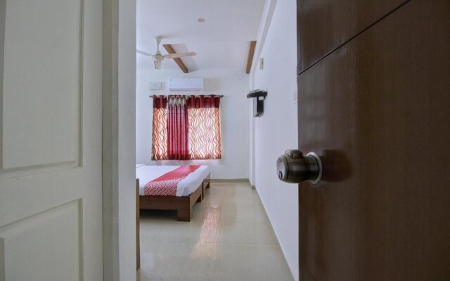 Taj Residency Boarding & Lodging by OYO Rooms