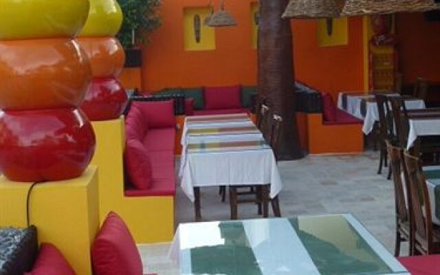 Safari Suit Hotel