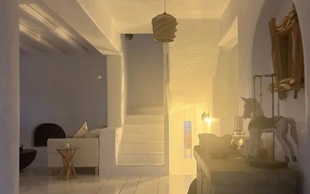 Luxurious Villa Oasis in Paros