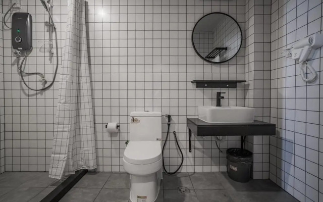 Paly Hotel