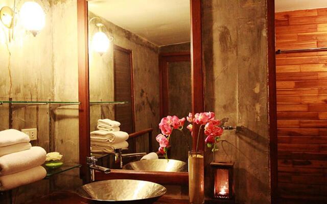 The Cinnamon Art Resort and Spa