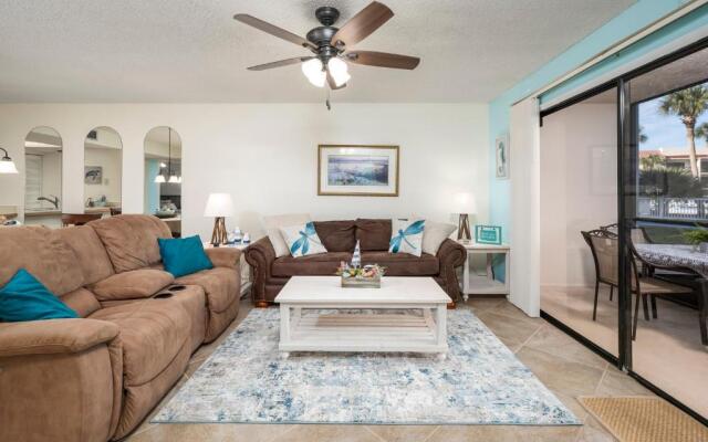 Ocean Village Club E15