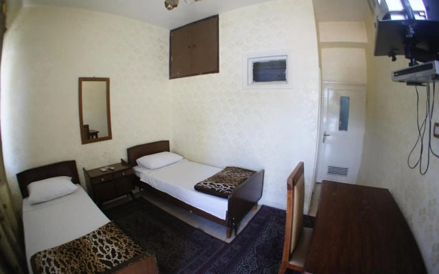 Sun Rise Hotel