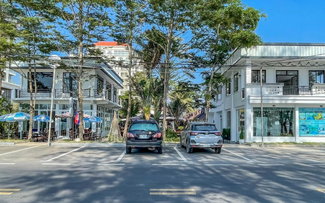 Sea Breeze Resort