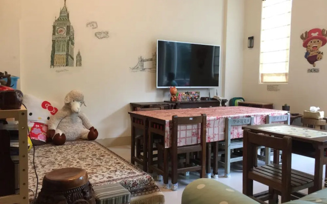 Dan Dan House