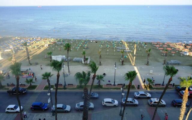 Krasas Beach Apartments