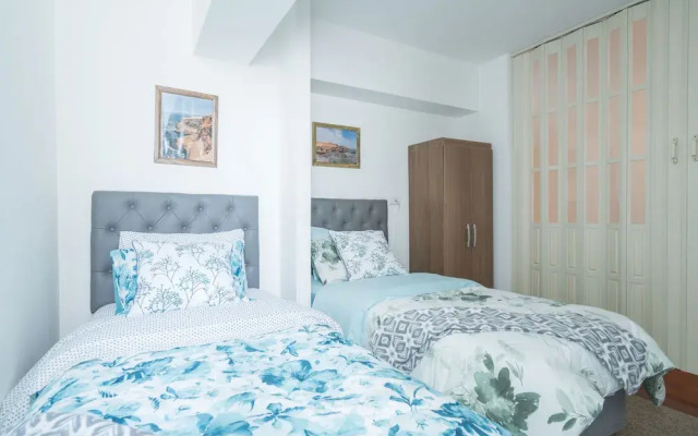 GLOBALSTAY. Ocean View Apartments. Pool. Gym