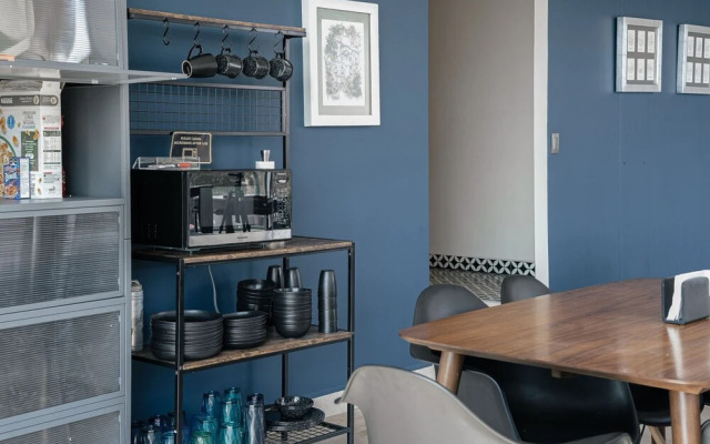 Low bed Mixed Shared Room