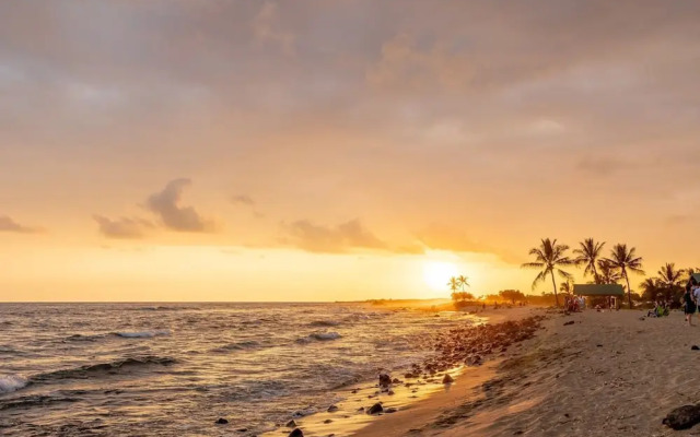 Sandy Toes Getaway in Kona