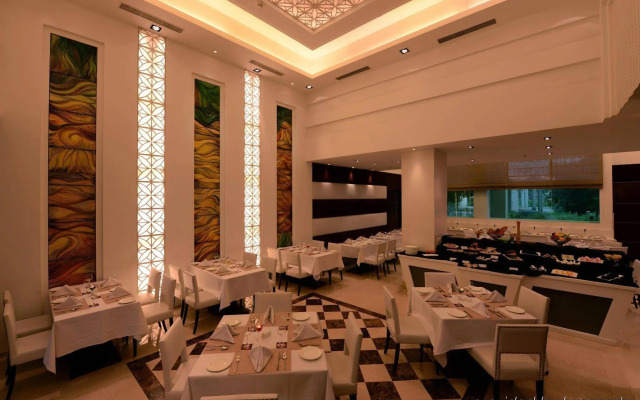 Golden Tulip Gurgaon Galgotia