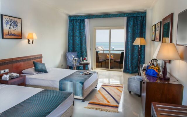 Elysees Dream Beach Hotel