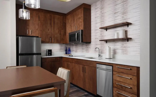 Inn at Bellefield / Hyde Park