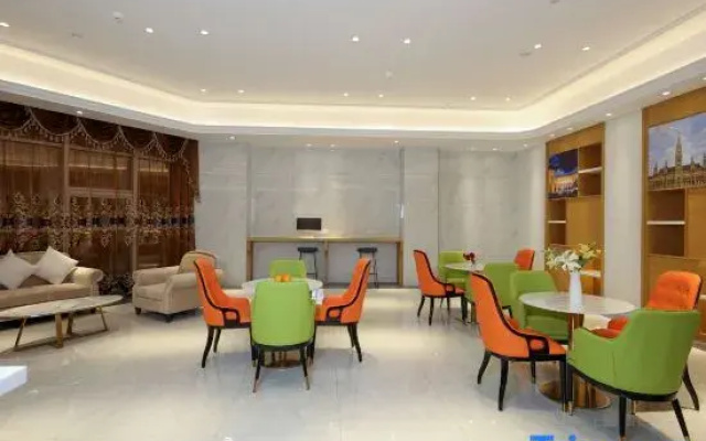 Vienna 3 Best Hotel (Xi'an Fangzhicheng Subway Station Tangdu Hospital)