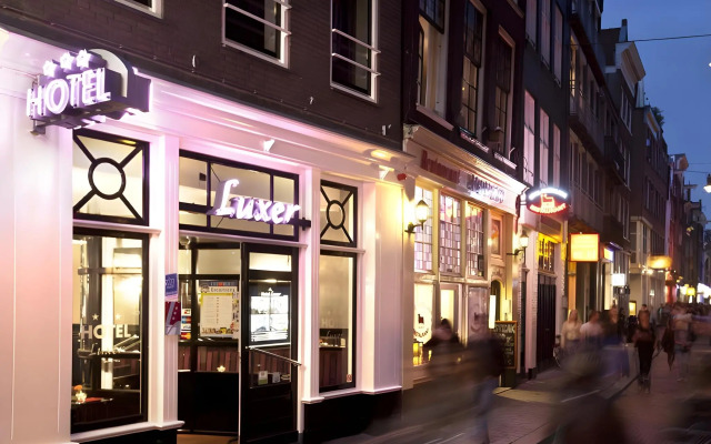 Hotel Luxer