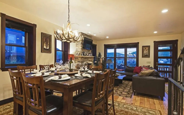 Abode at Gamble Oak in Solamere