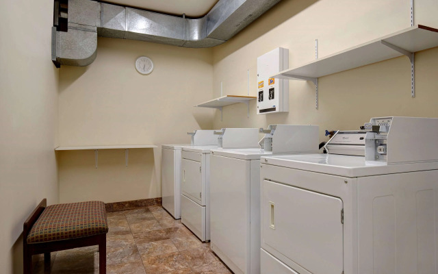 Days Inn by Wyndham Dawson Creek