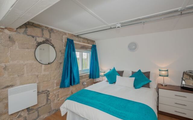 Kirkstall Bridge Apartments - 25