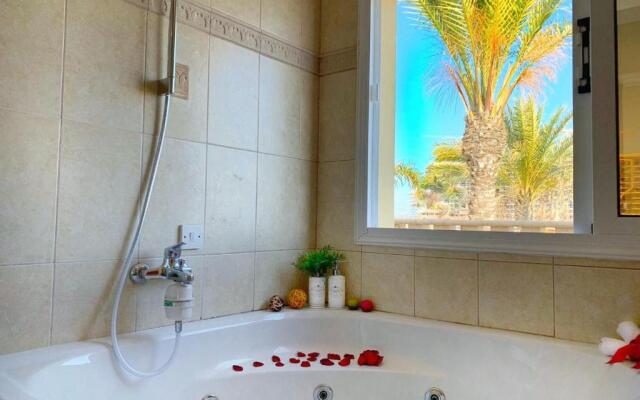 Beach Villa Sea View, XXL Pool, 4 Bedroom