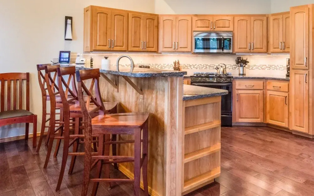 Tan Oak 36
