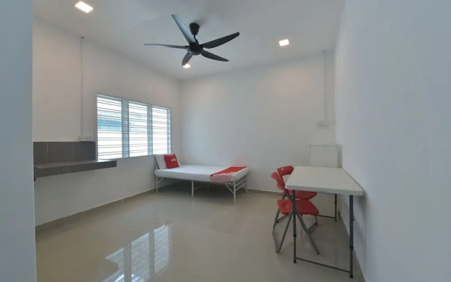 OYO 90889 Narasindo Cottage