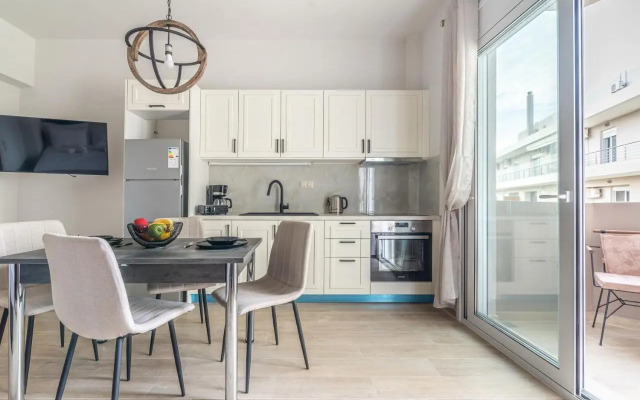 Elegant Suite 1 Near the Beach