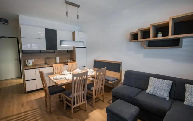 Vila Mojca Apartma Eva-Neža, Kranjska Gora (center)