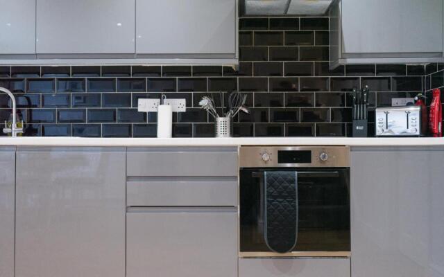 Charming 3-bed House in Newcastle Upon Tyne