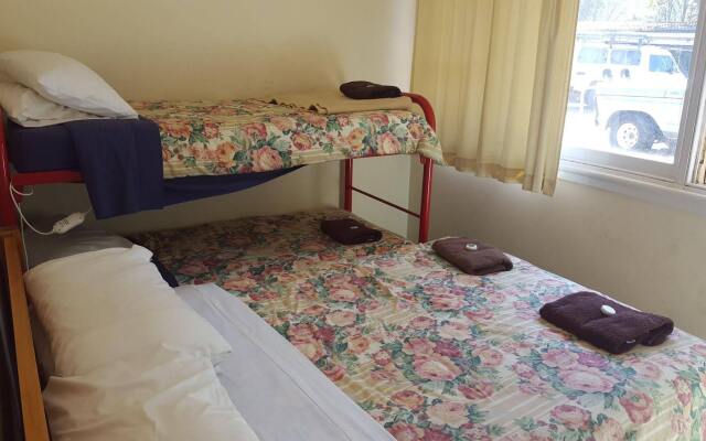 Wisemans Inn Hotel