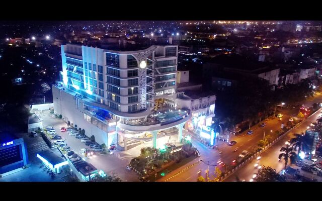 Golden Tulip Galaxy Hotel