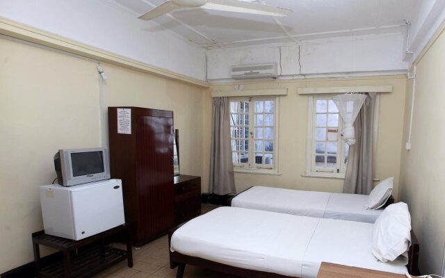 New Palm Tree Hotel