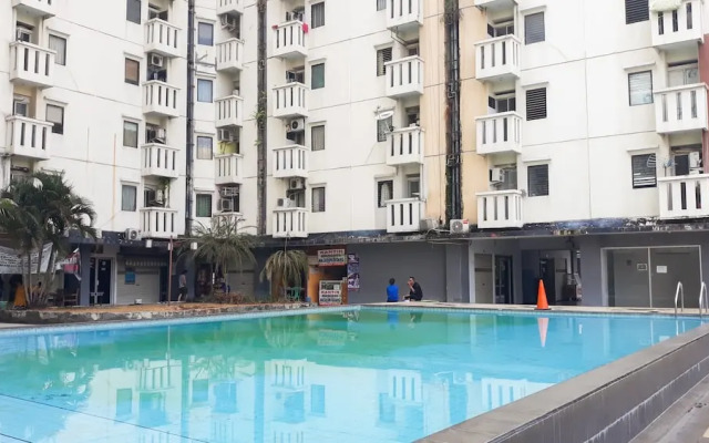 Modern Look 1Br At Cibubur Village Apartment