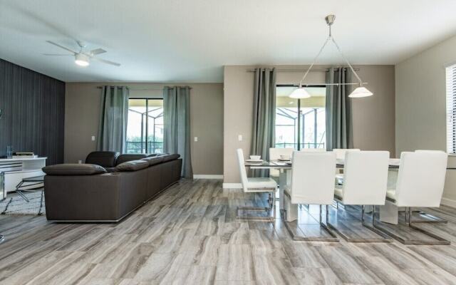 6-Bedroom Villa in Davenport 5425SC