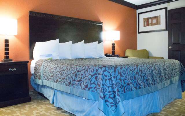 Days Inn by Wyndham Oklahoma City/Moore