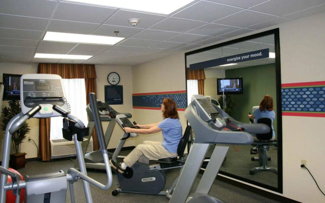 Hampton Inn & Suites Cleveland Mentor